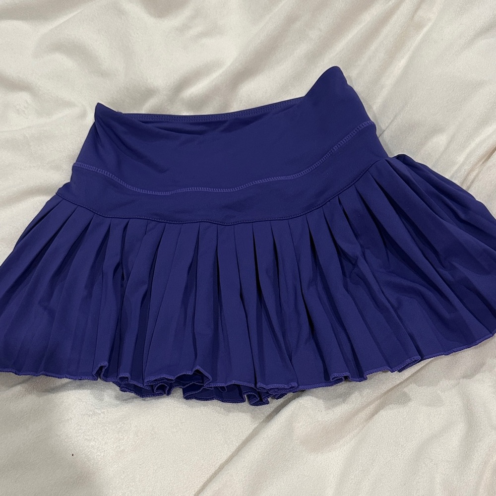 Chic Women's Mini Skirt in Deep Purple